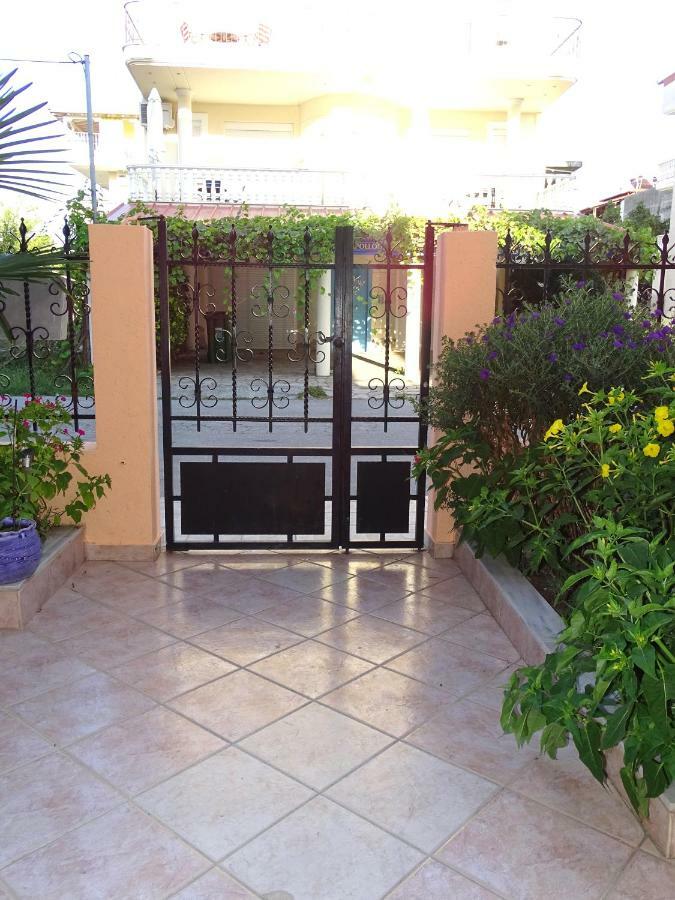 Socrates Apartments Olympiakí Aktí Ngoại thất bức ảnh