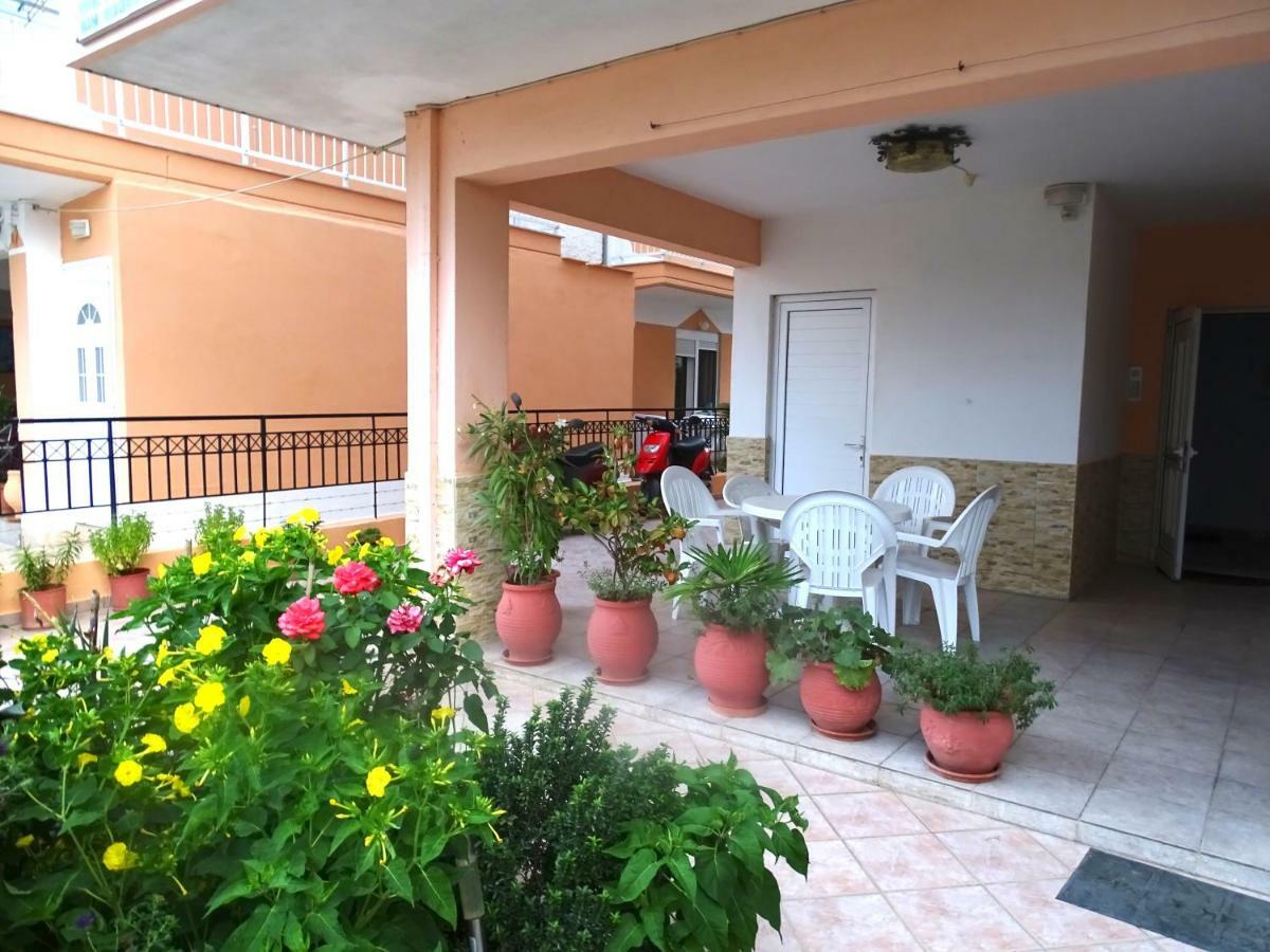 Socrates Apartments Olympiakí Aktí Ngoại thất bức ảnh