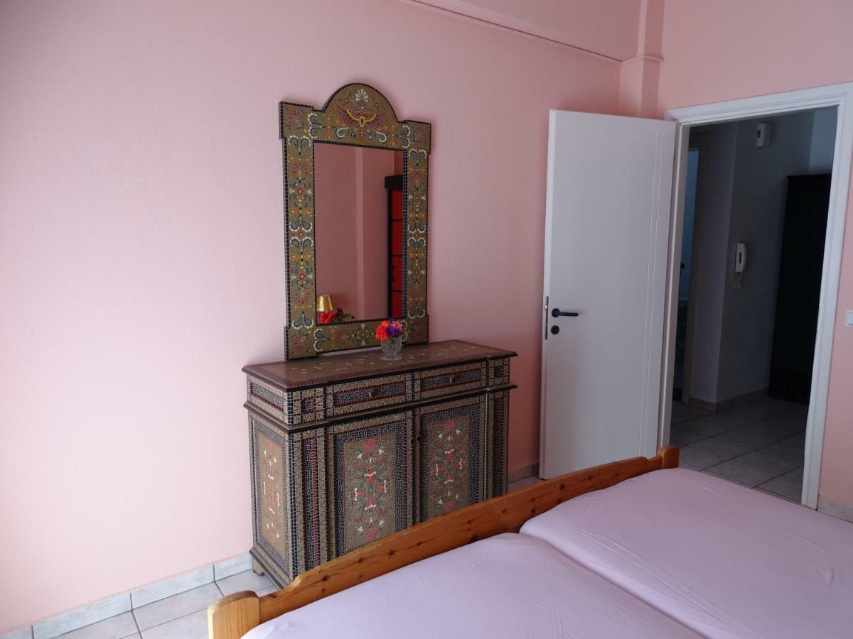 Socrates Apartments Olympiakí Aktí Ngoại thất bức ảnh