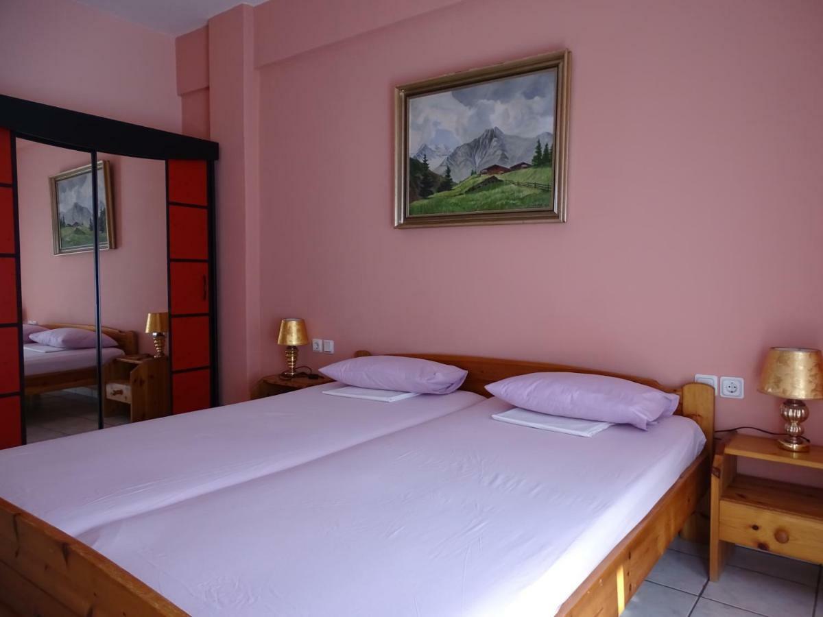 Socrates Apartments Olympiakí Aktí Ngoại thất bức ảnh