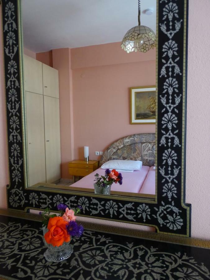 Socrates Apartments Olympiakí Aktí Ngoại thất bức ảnh